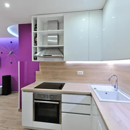 Purple Summer זאדאר