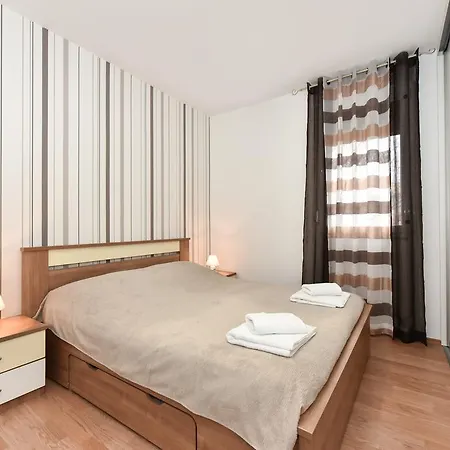 Purple Summer זאדאר